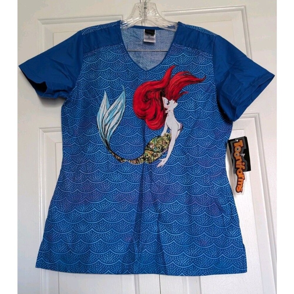 Women’s Size Small Disney The Little Mermaid Scrub Top Tooniforms